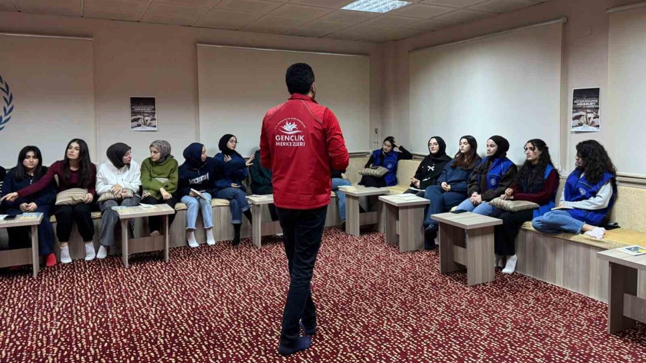 Bayburt’ta gençler bağımlılığa karşı bilgilendirildi