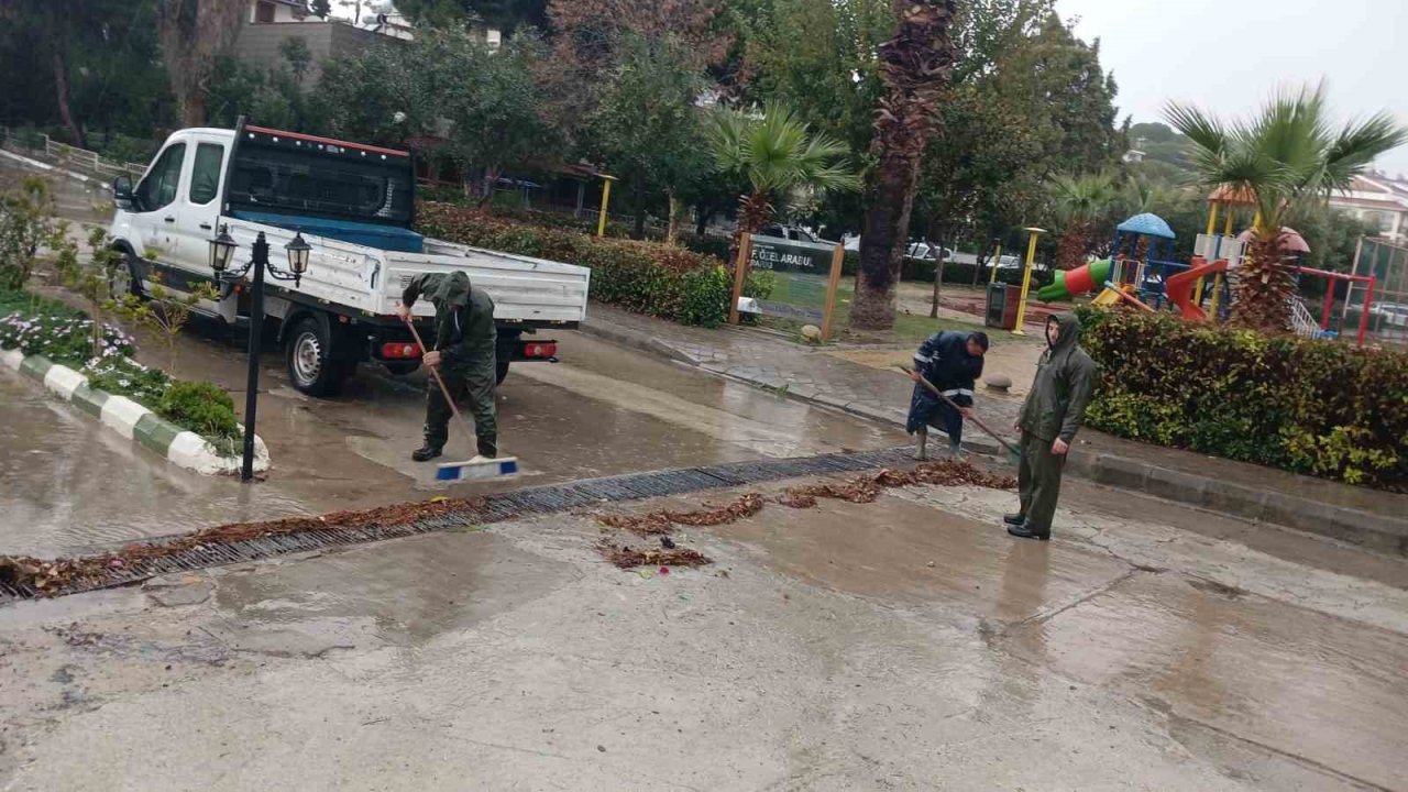 Aydın Büyükşehir’den sağanak mesaisi