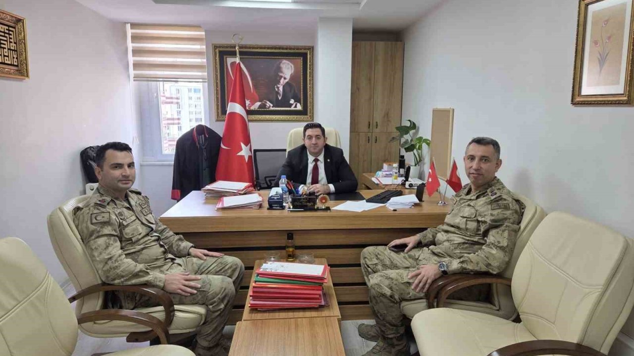 Ergani Sulh Ceza Hakimi Tosunoğlu, tabur ve ilçe jandarma komutanını ağırladı