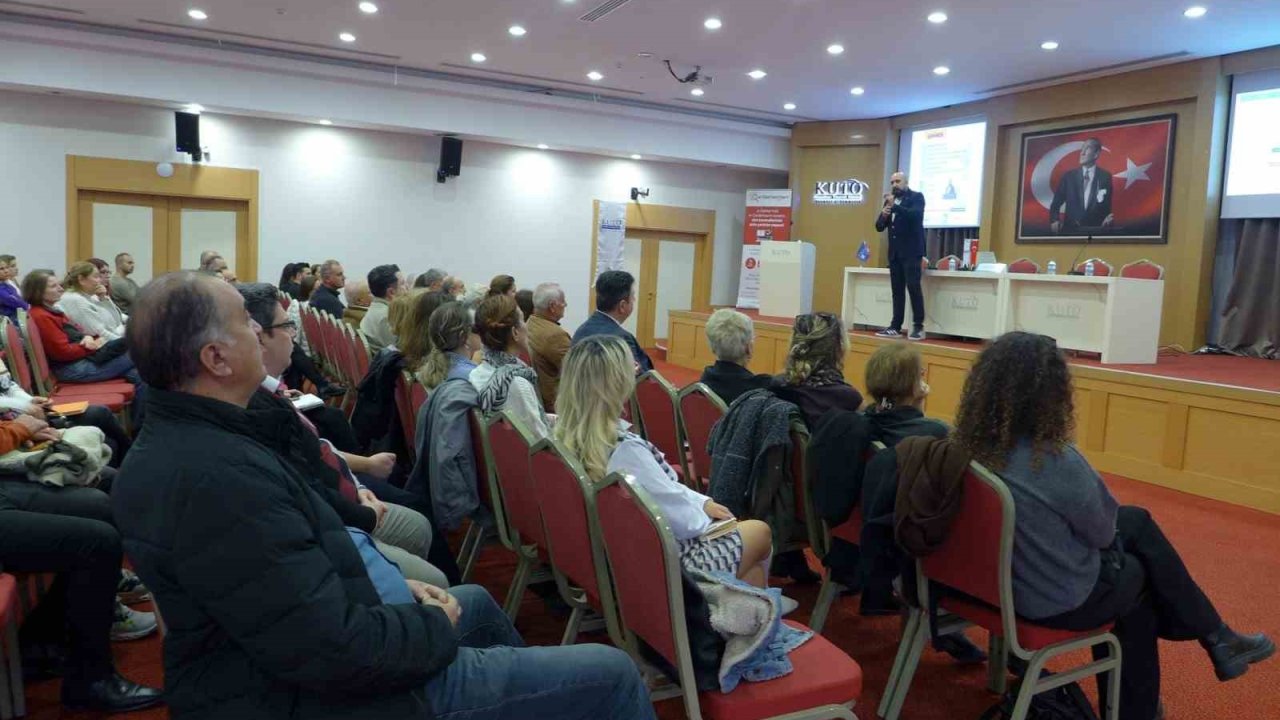 Kuşadası Ticaret Odası’nda dijital mali dönüşüm masaya yatırıldı