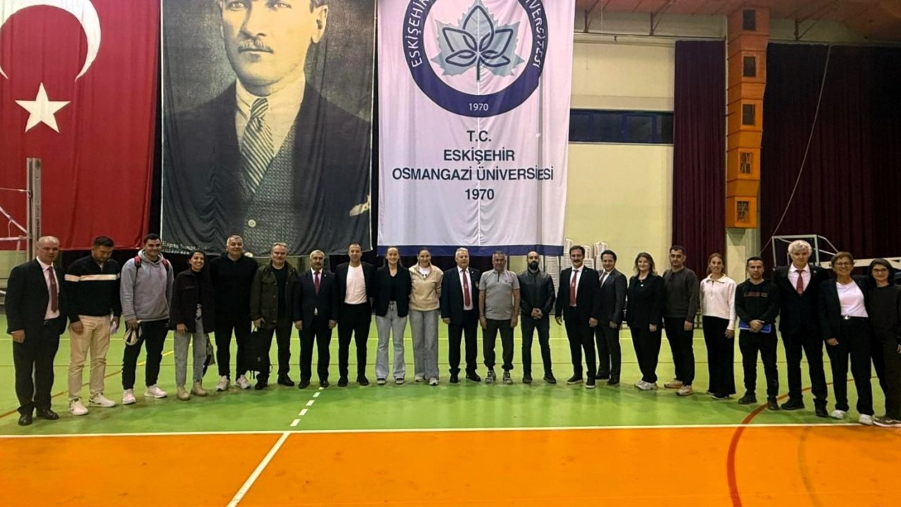 SUBÜ’den voleybolda çifte birincilik