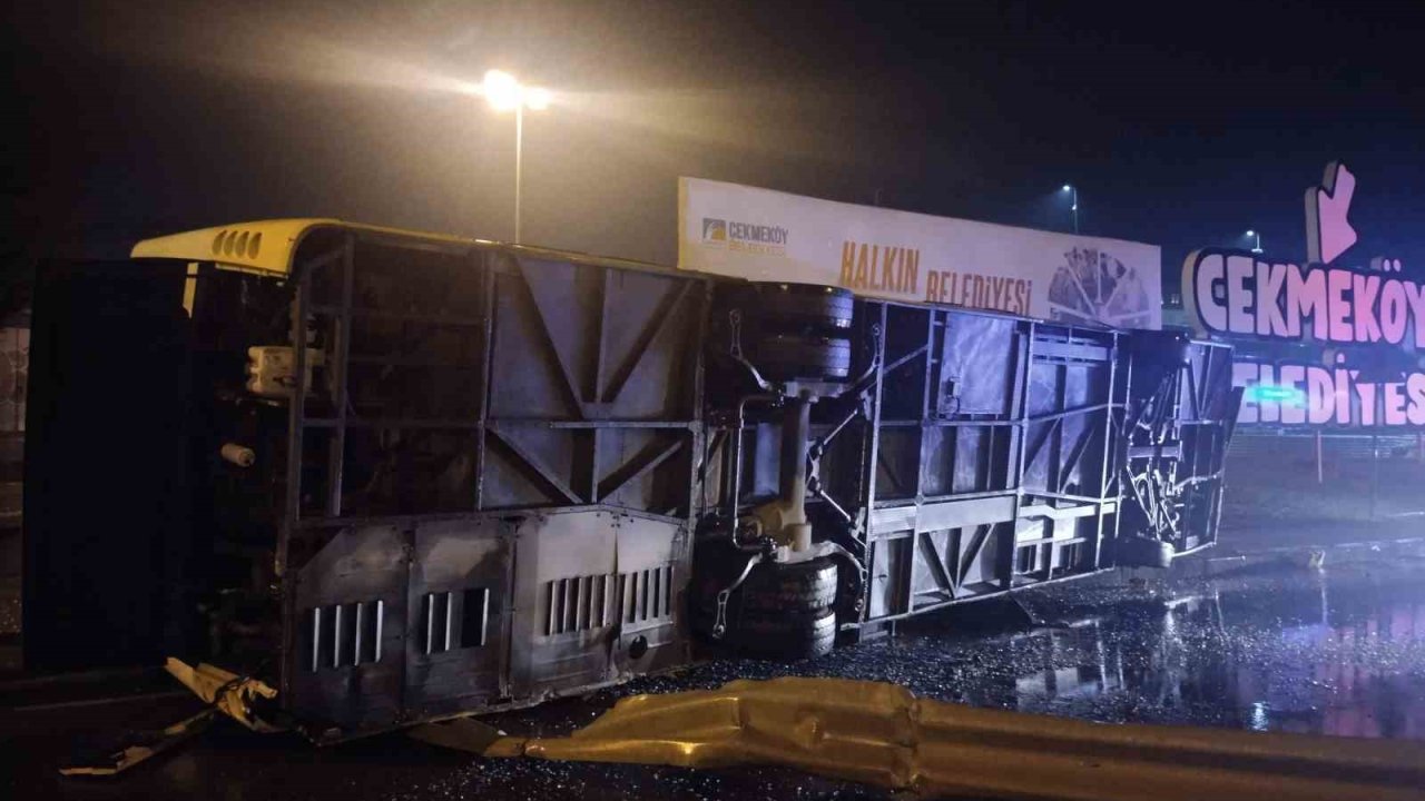 Çekmeköy’de kontrolden çıkan otobüs yan yattı