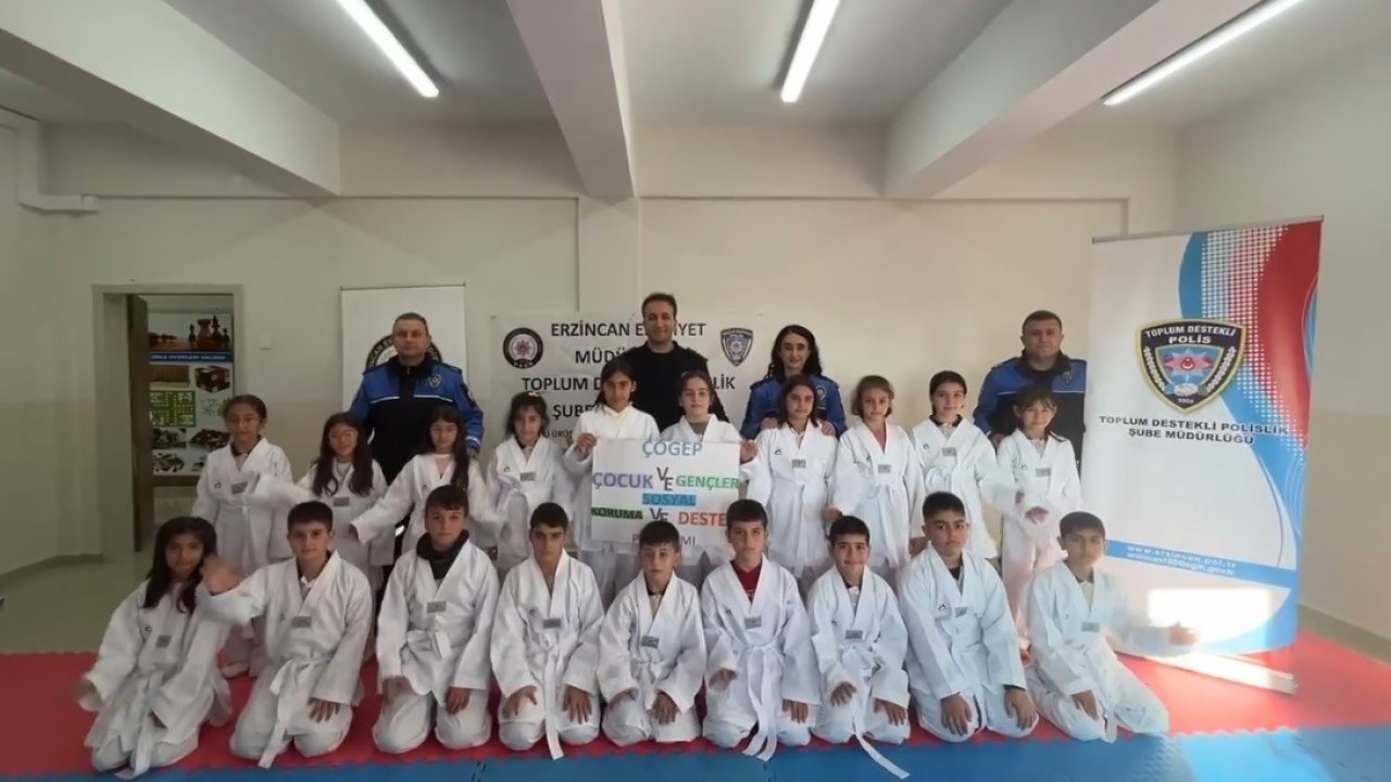 Erzincan’da "Hep Birlikte Aileyiz" Projesi kapsamında öğrencilere tekvando kıyafeti desteği