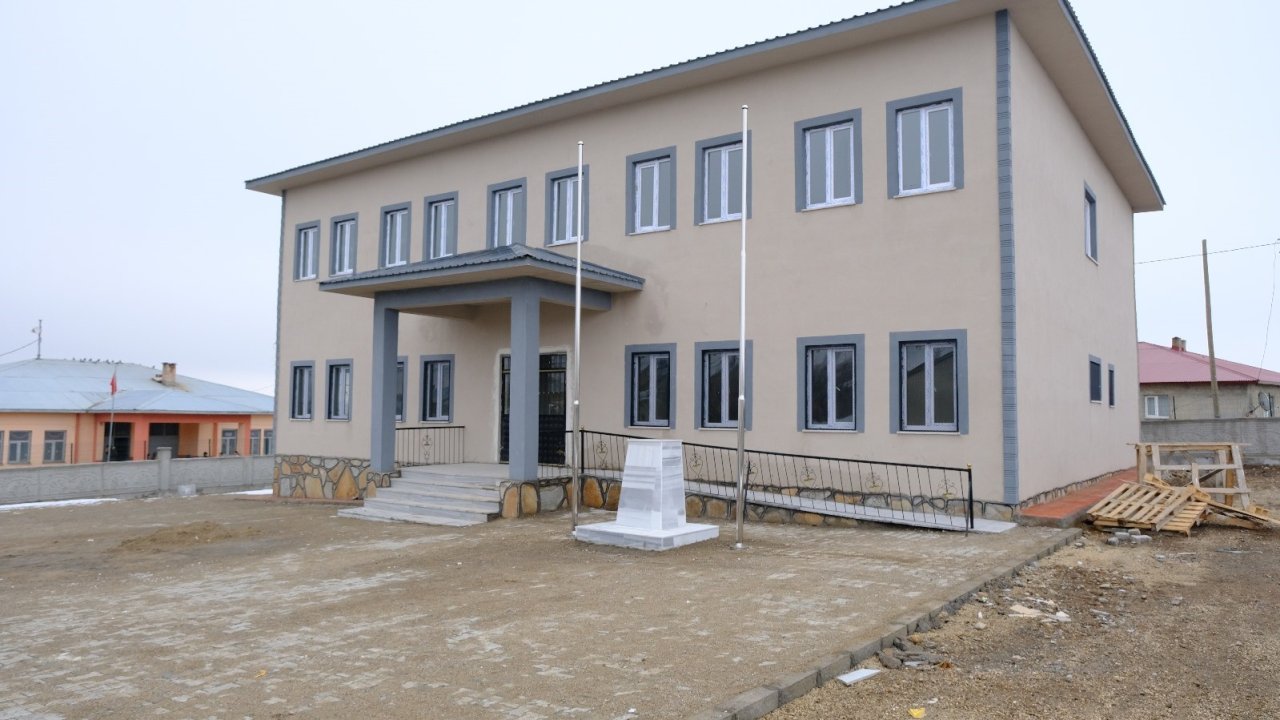 Ağrı’da köy öğrencileri için modern okul yapıldı