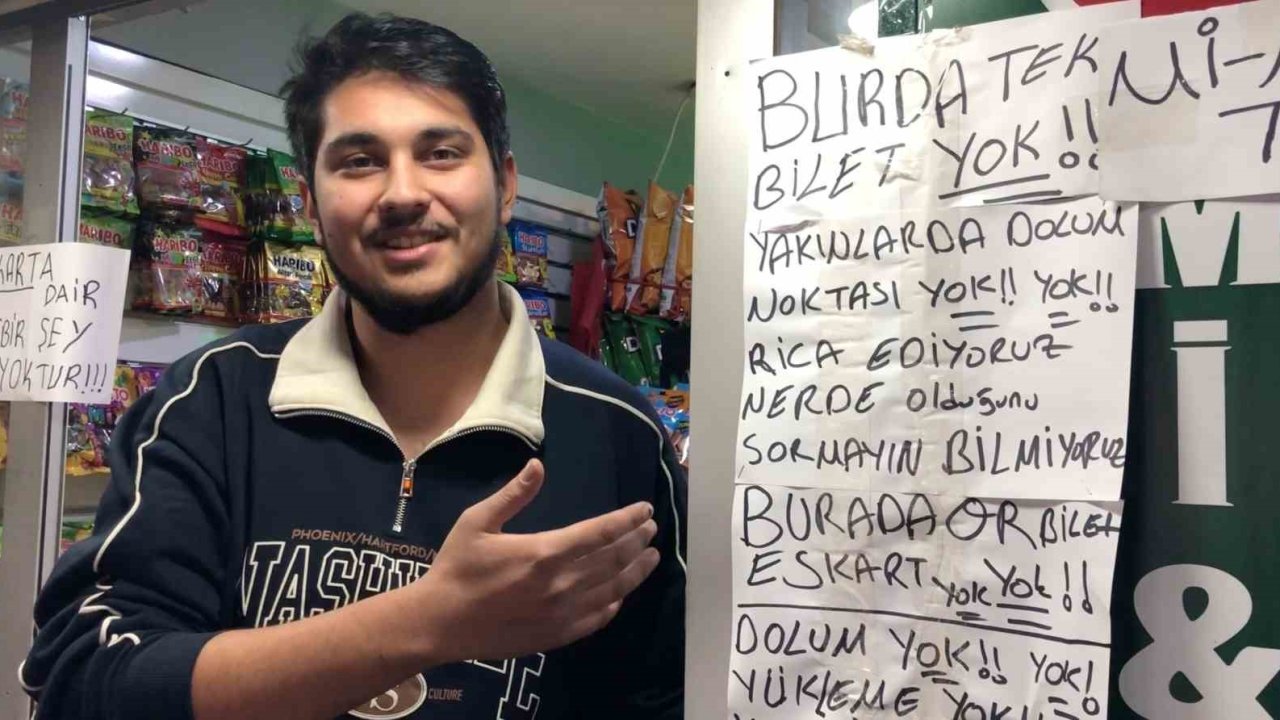 ESKART sorularından bunalan market sahibi, işyerine astığı notla gündem oldu
