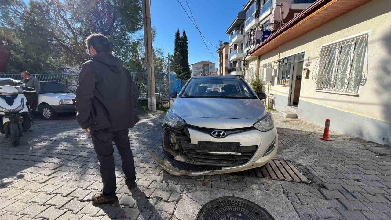 Menteşe’de otomobil ile motosiklet çarpıştı: 2 yaralı