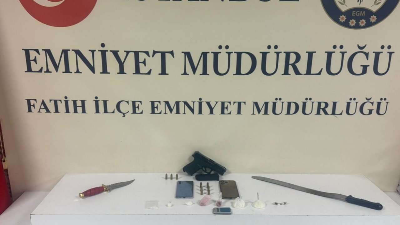 ‘Yağma’ suçundan aranan ve hakkında 20 yıl hapis cezası bulunan firari uyuşturucu operasyonunda yakalandı