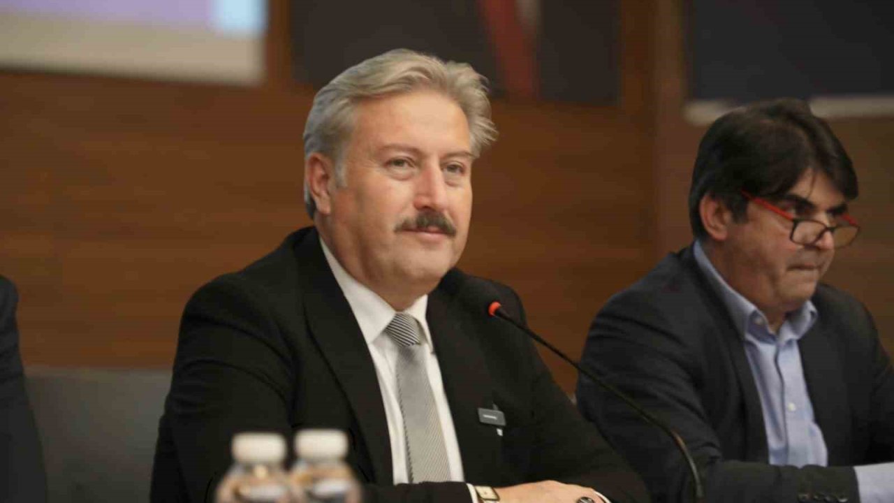 Melikgazi Belediyesi Aydınlıkevler’de yeni kentsel dönüşüm çalışması için butona bastı