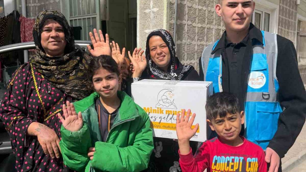 Nebi Hatipoğlu’ndan Eskişehir’deki yeni doğan bebeklere destek