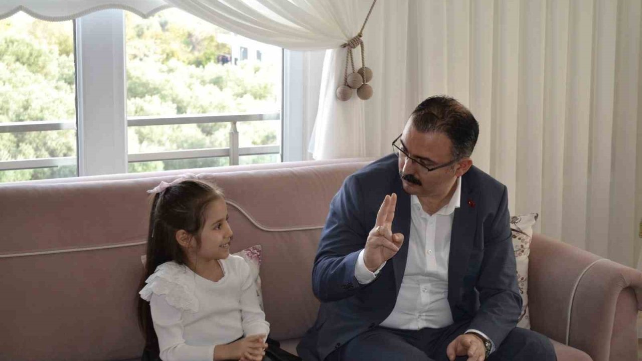 Kaymakam Ateş, öğrencilerin misafiri oldu