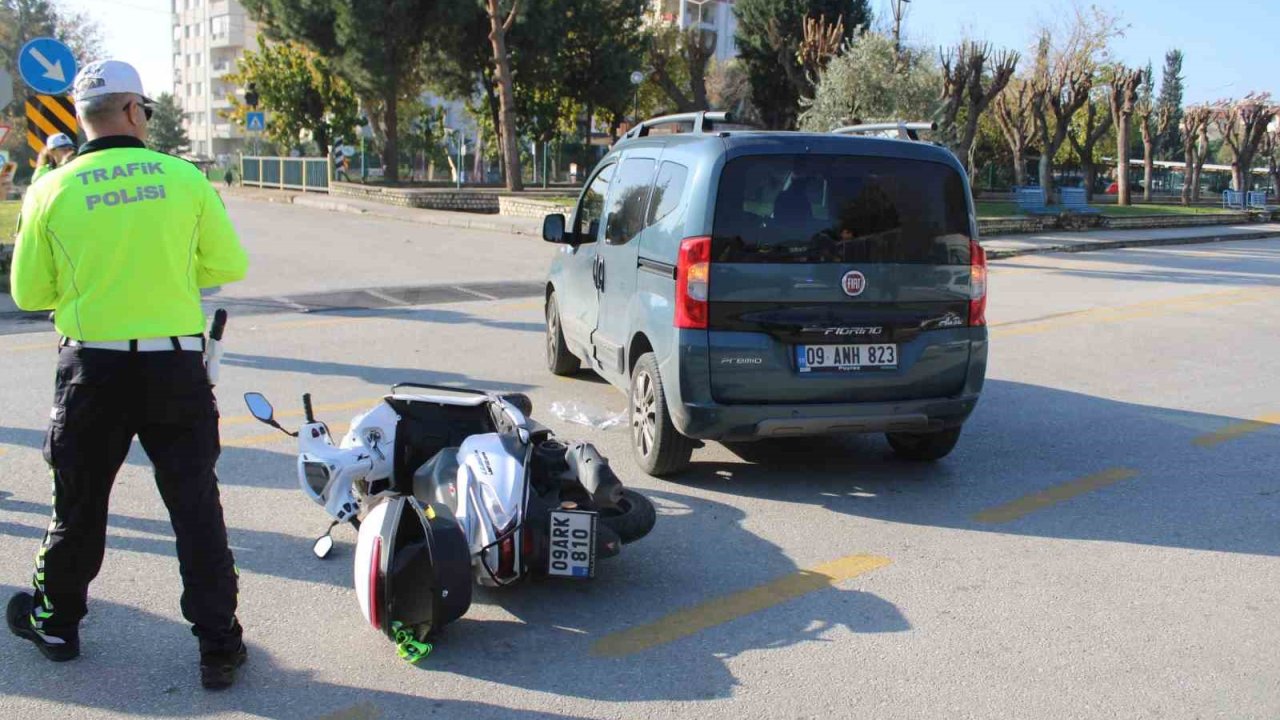 Ticari araç ile motosiklet çarpıştı: 1 yaralı