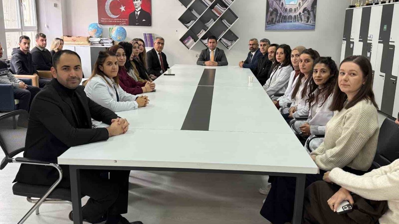 Müdür Yılmaz: "Saim öğretmenin adı spor salonunda yaşatılacak"