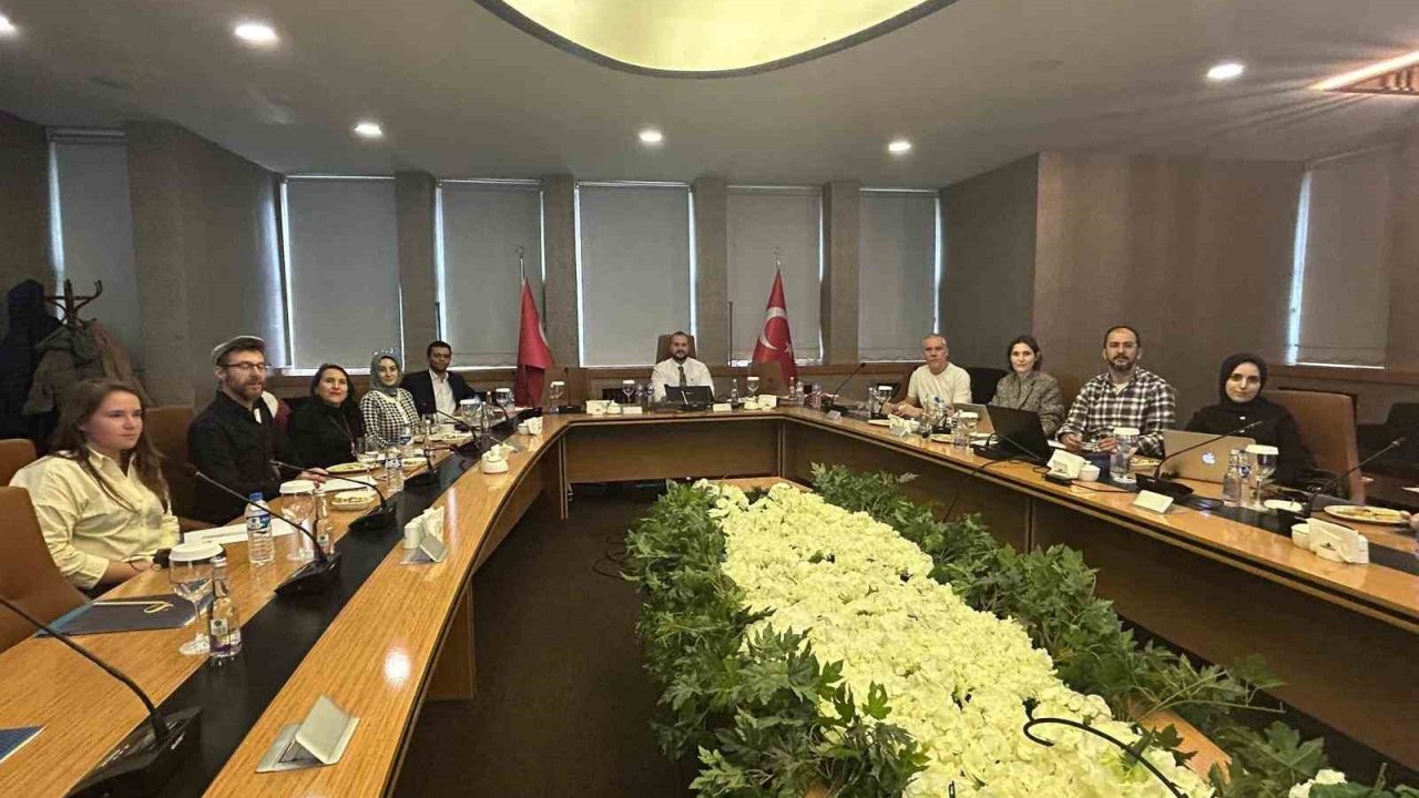 Erzurum’da geleceğin liderleri yapay zekâ ile yetişecek