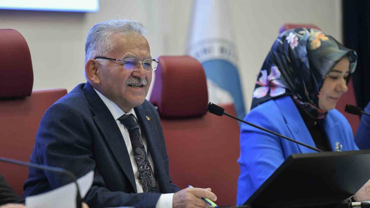 Başkan Büyükkılıç, Kasım ayında medyanın en çok konuştuğu 4. büyükşehir belediye başkanı oldu