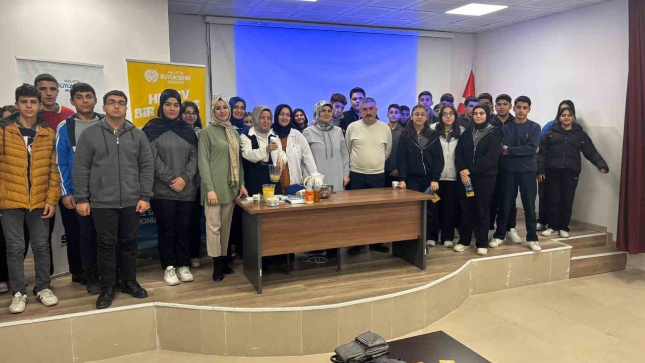 Büyükşehir Belediyesi’nin başlattığı "Her Ev Bir Atölye" projesi devam ediyor