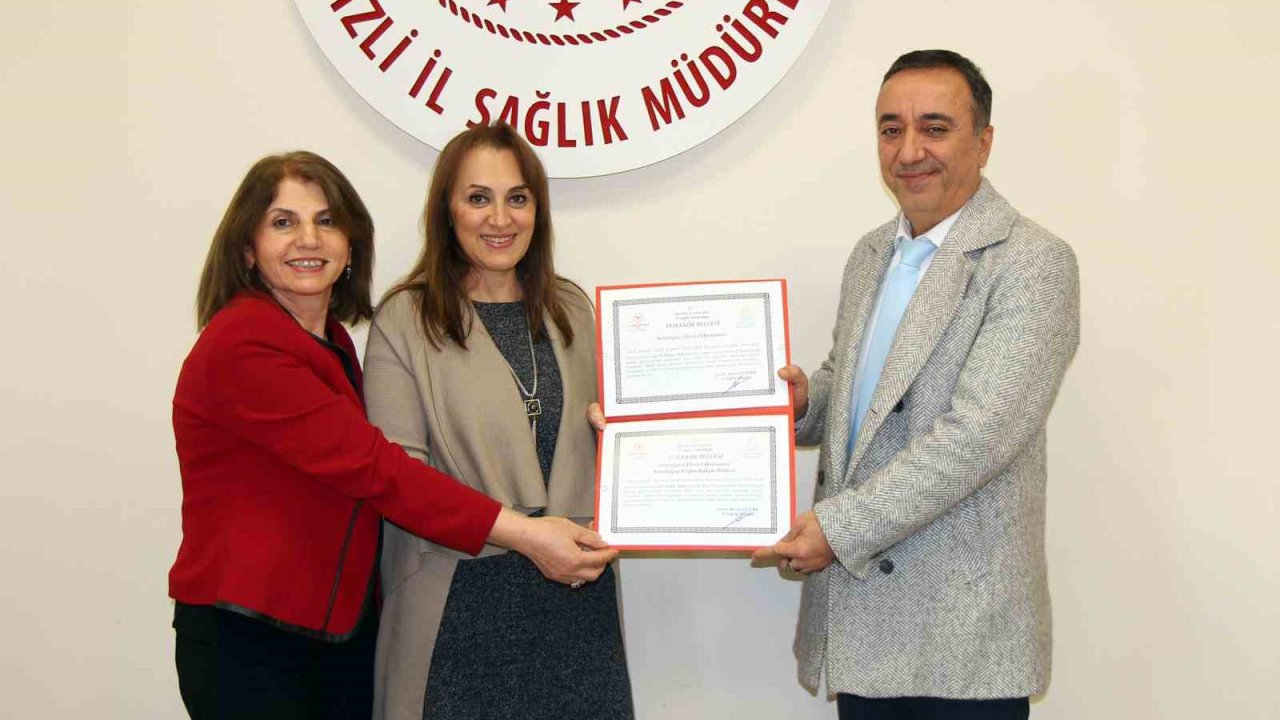 Denizli’de bebek dostu hastanelere teşekkür belgeleri verildi