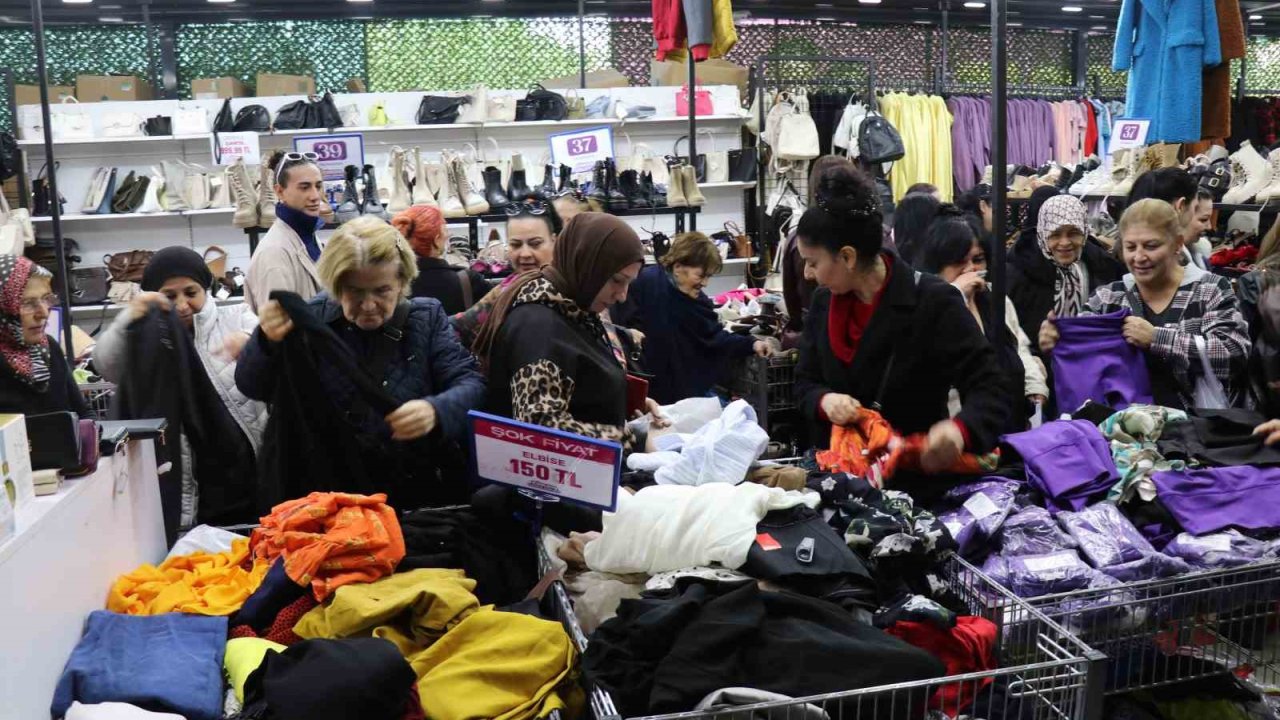 Ünlü markalar uygun fiyatlarla Denizlilerle buluşuyor