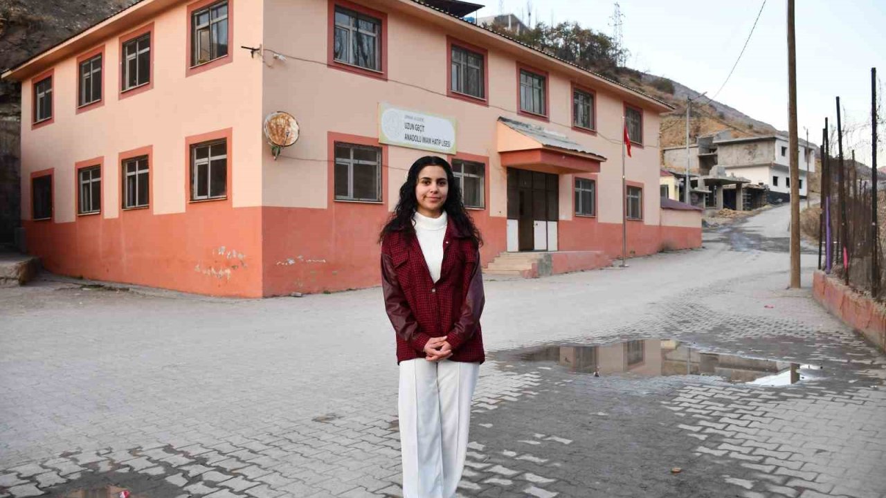 Şırnaklı öğrencilerden Filistin’e şiirli destek