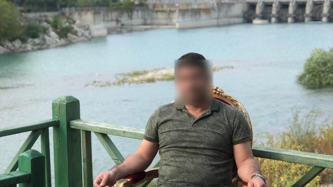 Adana’da torbacı olduğu öne sürülen şahıs canlı yayında intihar etti