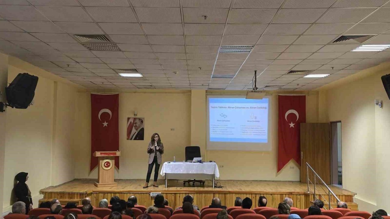 Emirdağ’da ‘Akran Zorbalığına Karşı Farkındalık Semineri’ ilgi gördü
