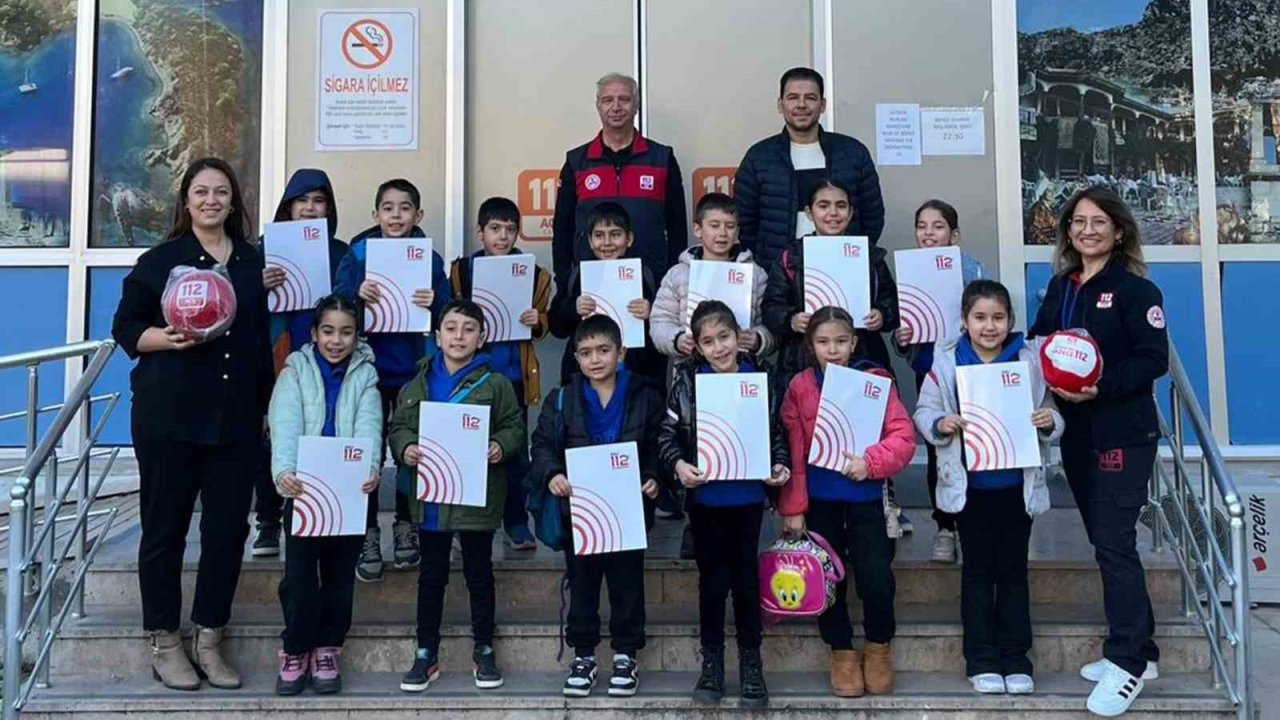 Menteşe Yenice İlkokulu öğrencilerinden 112 Acil Çağrı Merkezine ziyaret