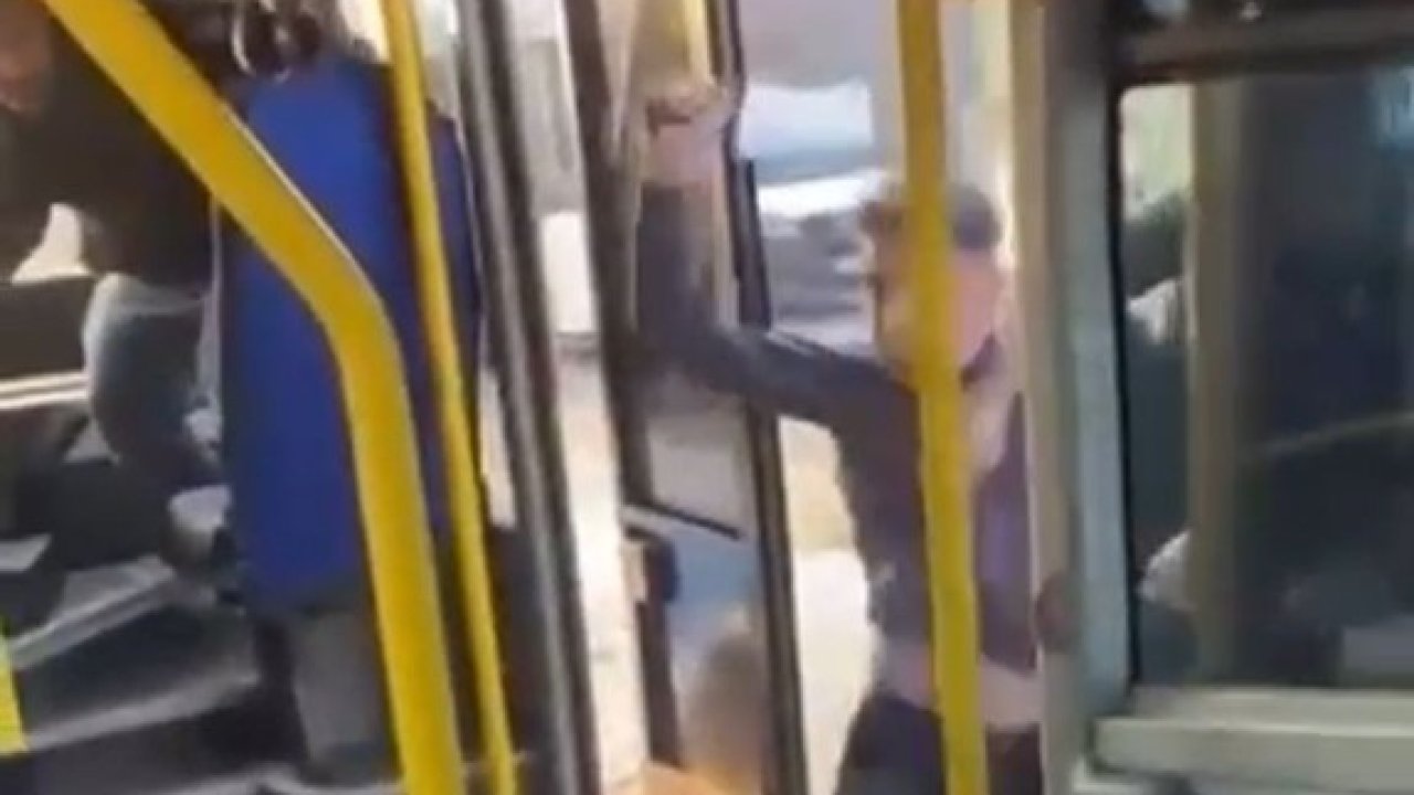 Bursa’da satırlı saldırgan gözaltına alındı... Satırı pantolonunda taşıyormuş