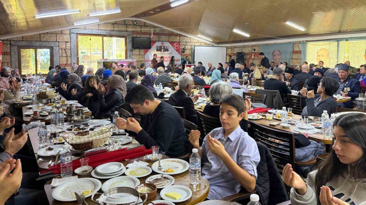 MHP Kemalpaşa, şehit aileleri ve gazilerle buluştu