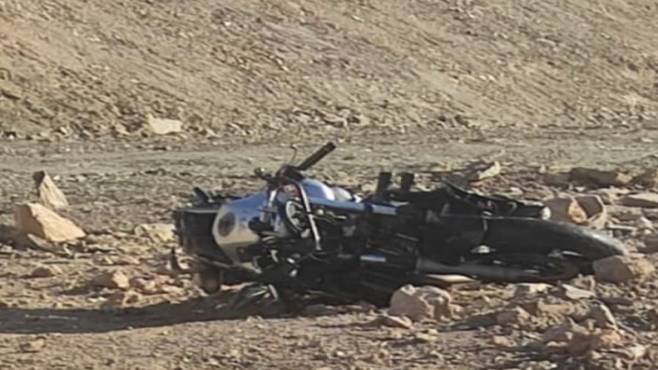 İzmirli motosiklet sürücüsü Demirci yolunda hayatını kaybetti