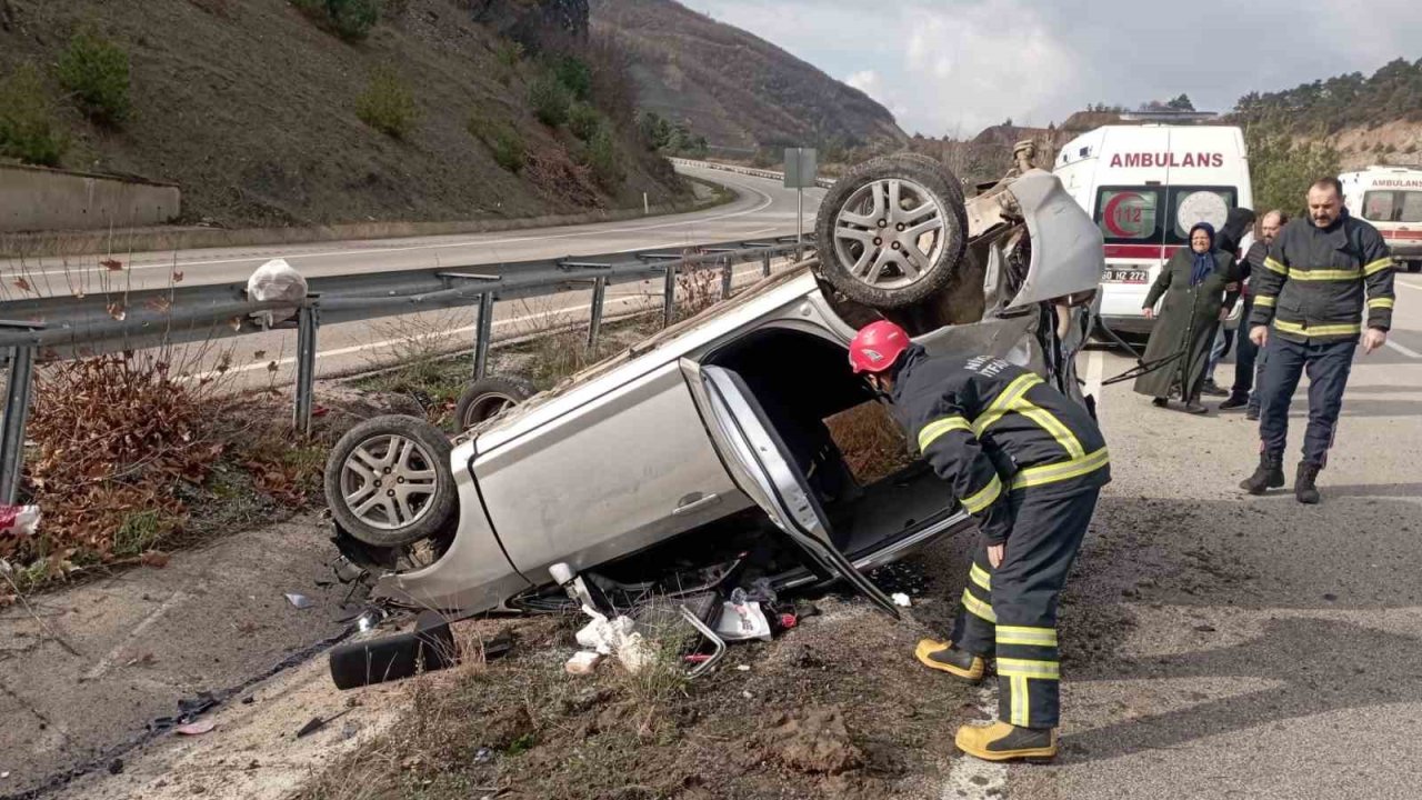 Tokat’ta kontrolden çıkan otomobil ters döndü: 5 yaralı