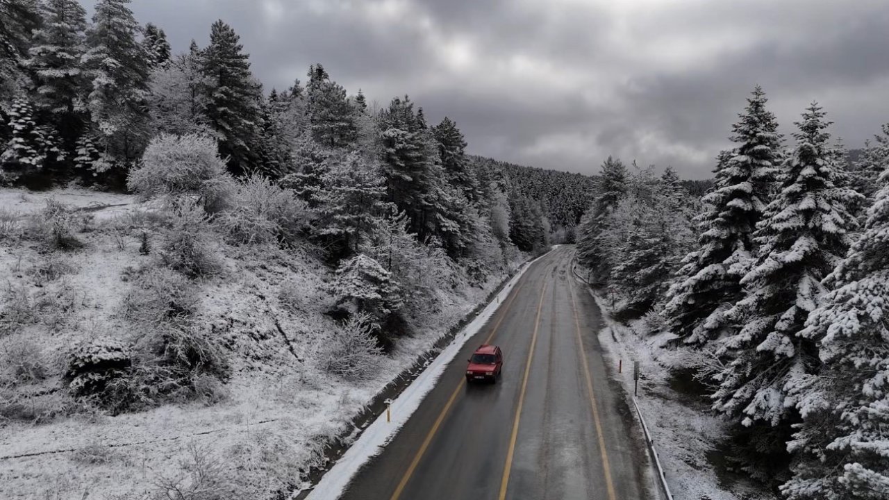 Karabük’te kar manzaraları dronla görüntülendi