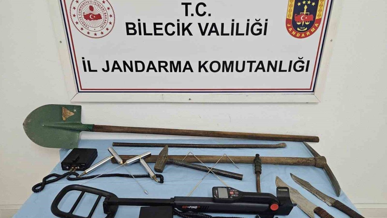Bilecik’te define avcıları suçüstü yakalandı