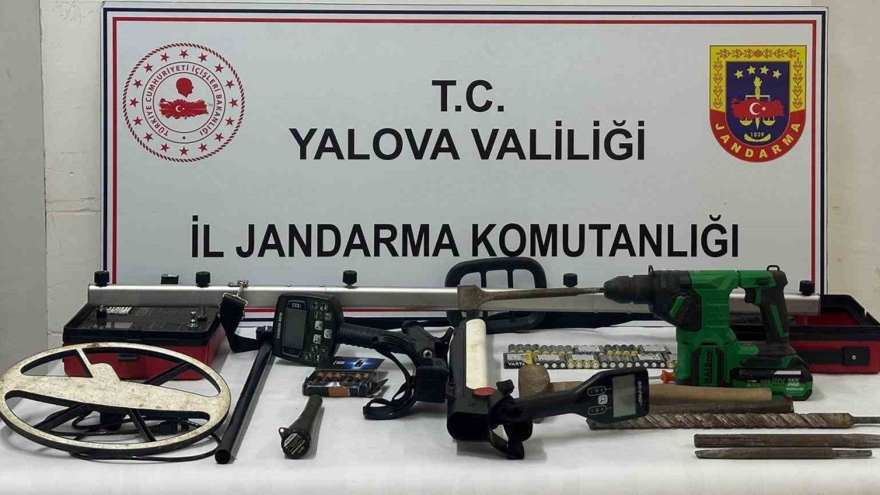 Yalova’da 5 defineci suçüstü yakalandı