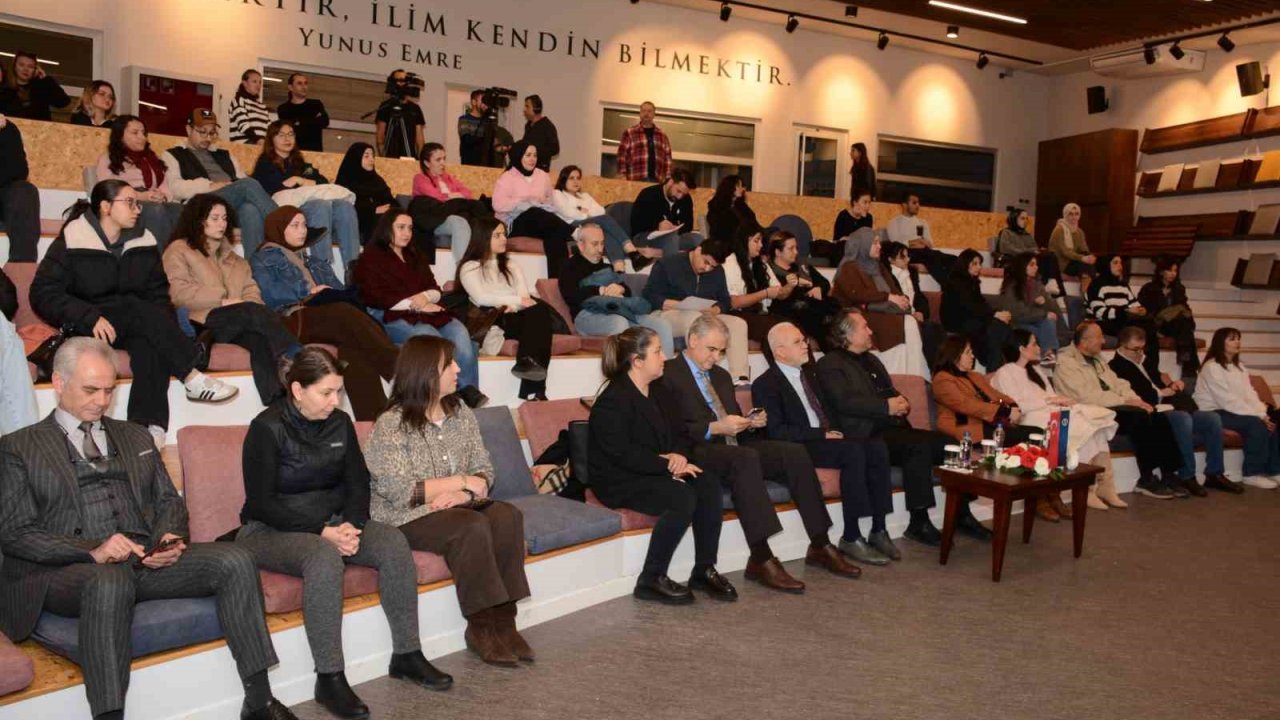 Anadolu Üniversitesi’nde ’Yapay Zekâ ve Sağlık’ semineri düzenlendi