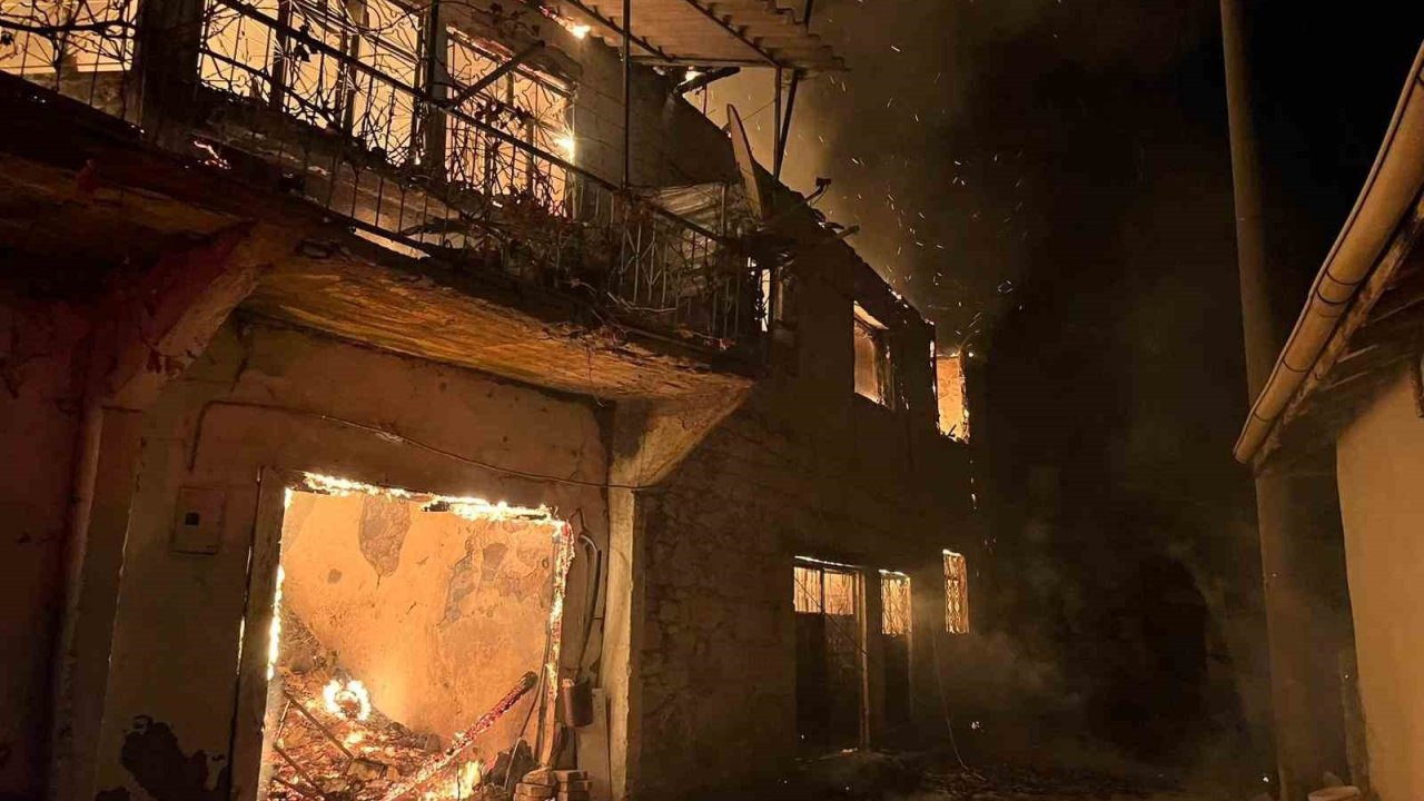 Manisa’da yangın felaketi