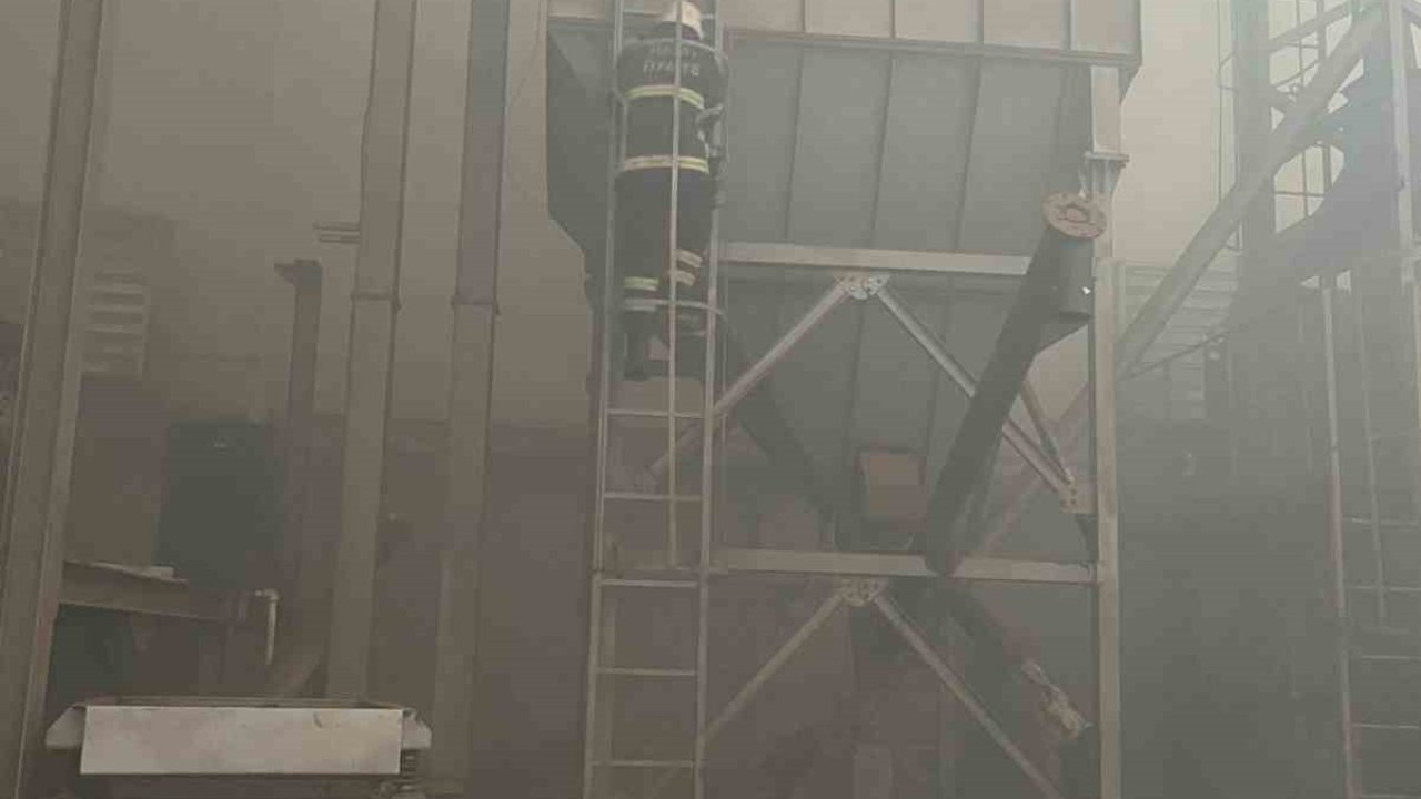 Reyhanlı’da fabrika yangını