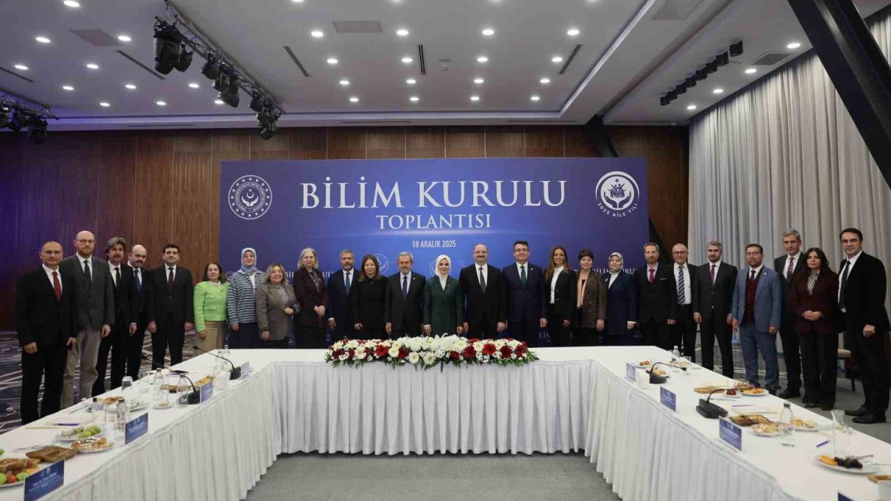 Bilim Kurulu toplantısı Rektör Hacımüftüoğlu’nun katılımıyla gerçekleştirildi; Bilim temelli sosyal politikalar vurgusu