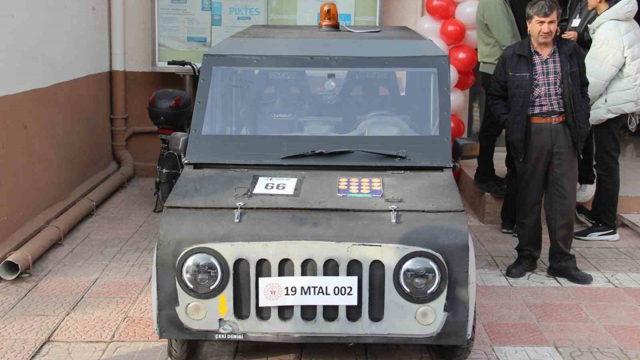 Geleceğin mühendislerinin tasarladığı elektrikli araçlar beğeni topladı