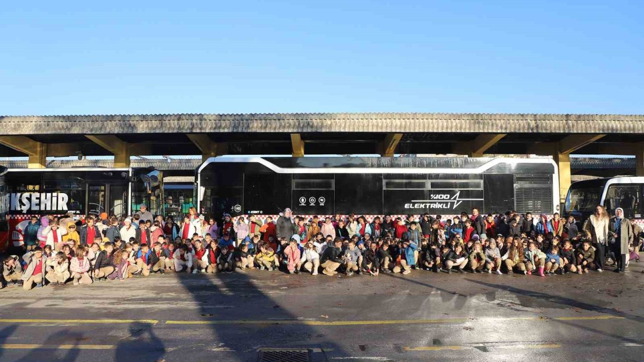 Çocuklardan yerinde toplu taşıma ve ulaşım incelemesi