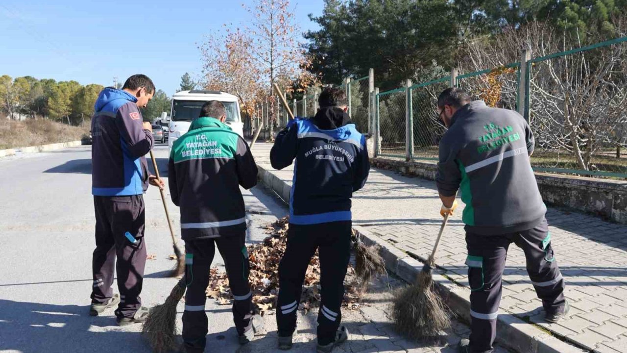 Muğla Büyükşehir’den 13 ilçede çevre temizliği seferberliği