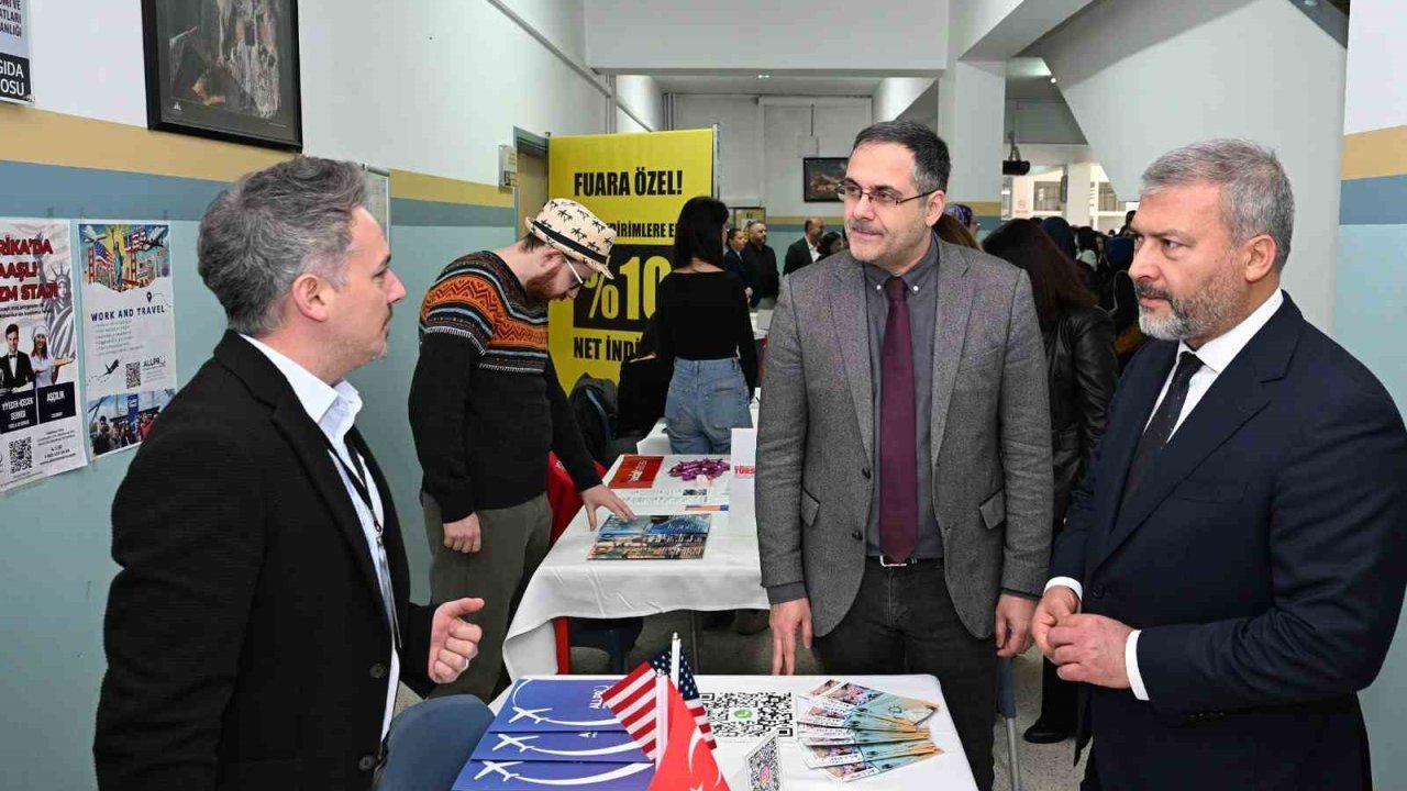 Anadolu Üniversitesi Turizm Fakültesi 7. Kariyer Günü gerçekleştirildi