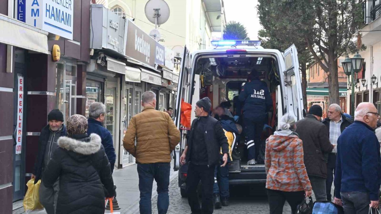 Eskişehir’de hamamda yere düşen vatandaş hastanelik oldu