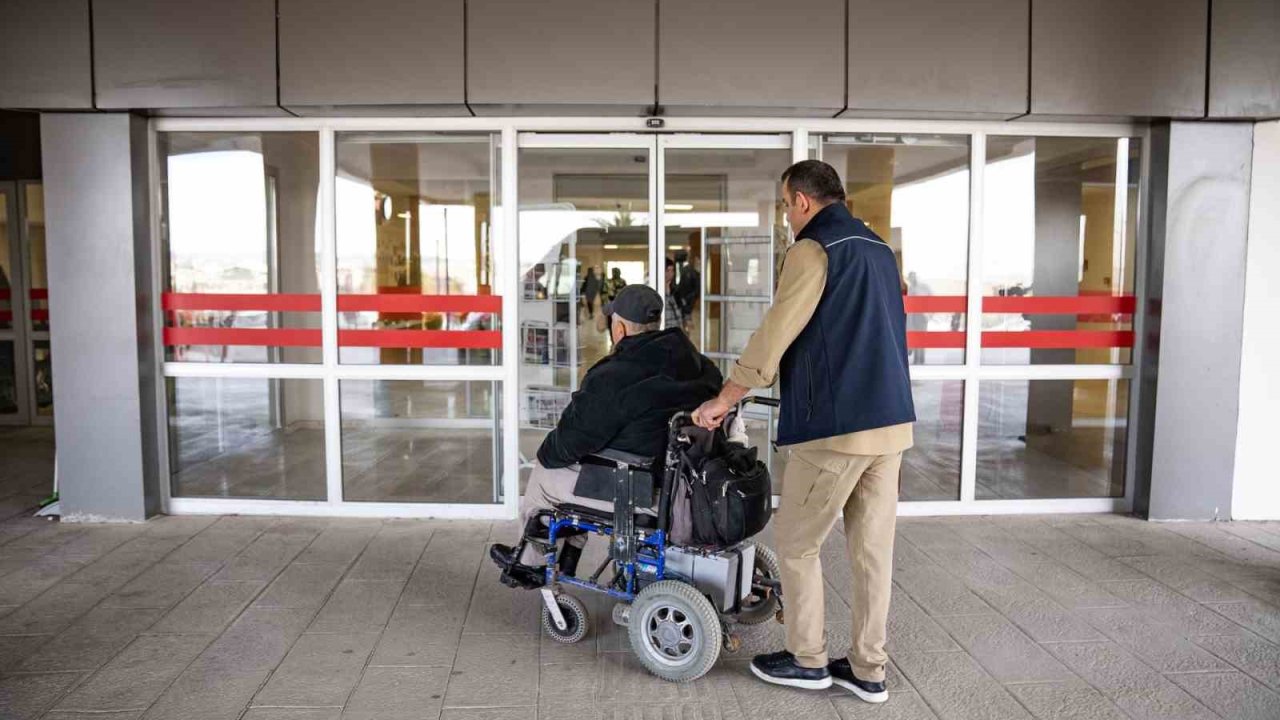 Gölbaşı Belediyesinden engelli ve hasta vatandaşlara ücretsiz nakil hizmeti