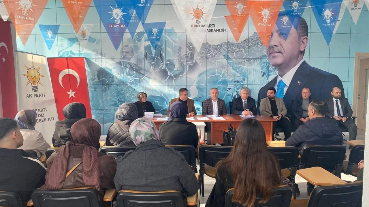 Gediz AK Parti’de yeni ilçe başkanı için temayül yoklaması yapıldı