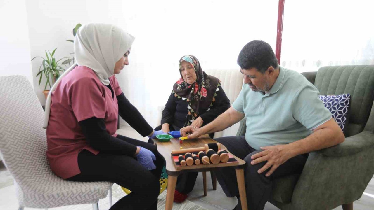 Gaziantep Büyükşehir’den evde fizik tedaviyle hayata dokunan hizmet