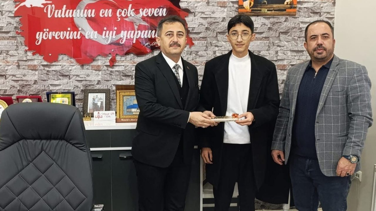 Bolvadinli genç hatipten büyük başarı