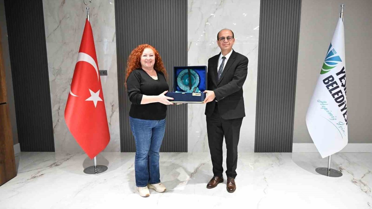 "Gençlik ve Ailem" konulu kısa film yarışması konukları, Başkan Geçit ile bir araya geldi