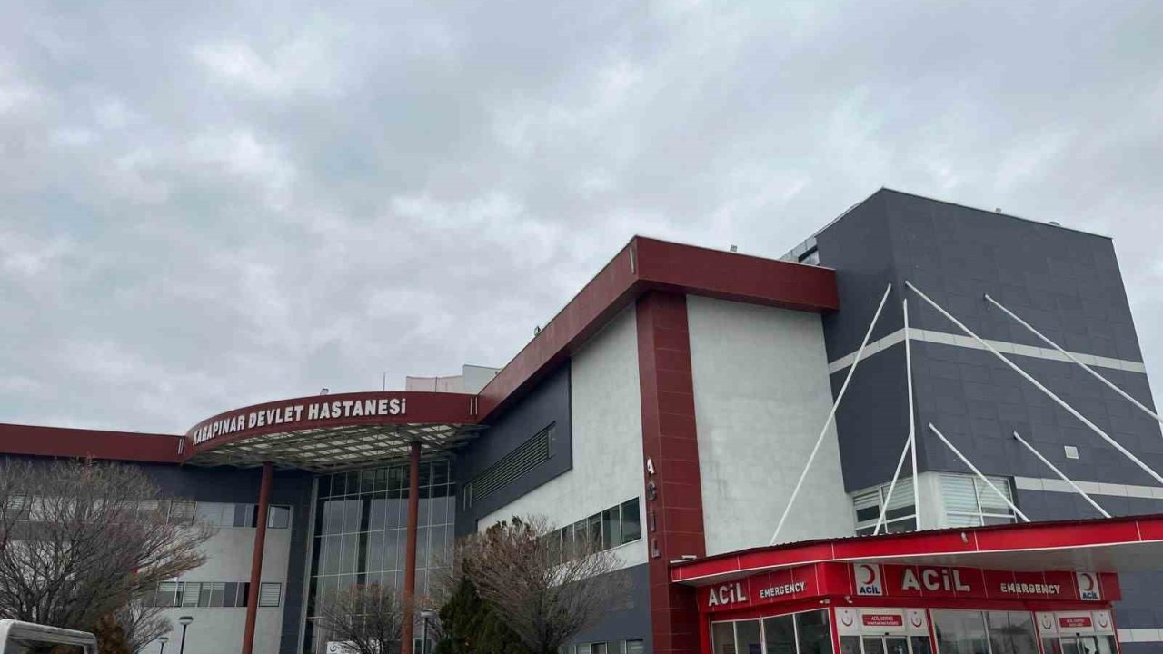 Karapınar’da tır ile 2 otomobilin karıştığı zincirleme kaza: 1 yaralı