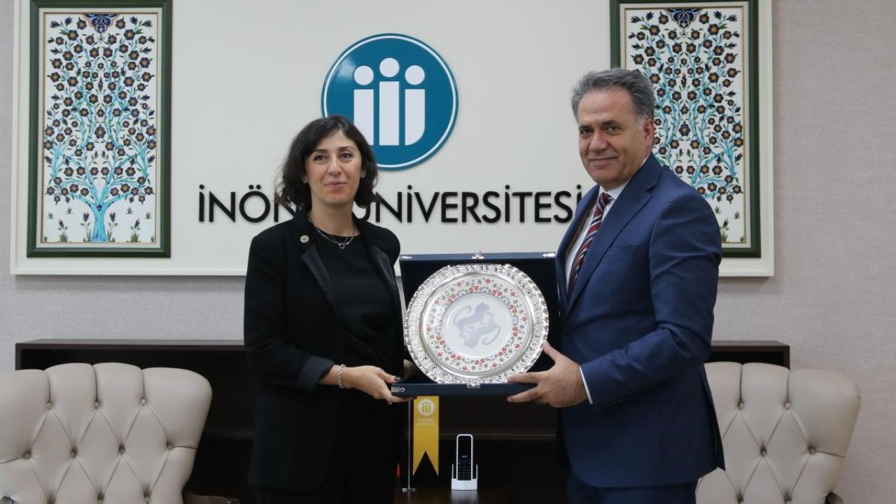 İsmet İnönü’nün torunu Zeynep Bilgehan’dan Rektör Akpolat’a ziyaret