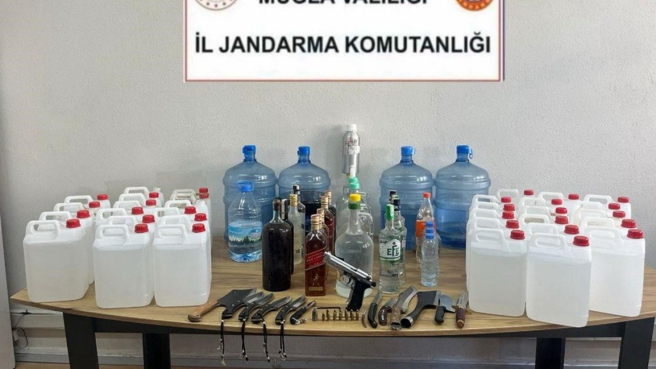 Milas’ta sahte içki ve silah ele geçirildi