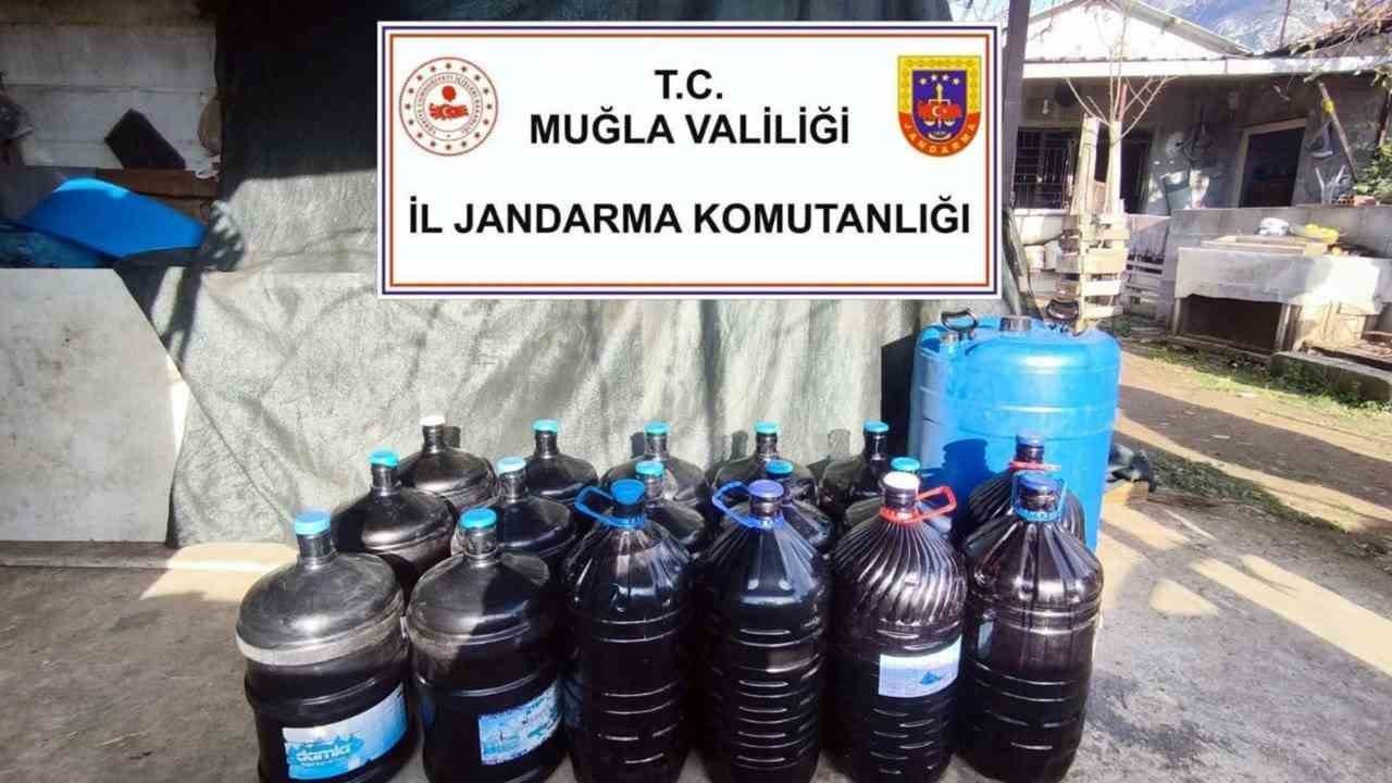 Muğla’da yenil yıl öncesi 1 ton 235 litre kaçak içki ele geçirildi
